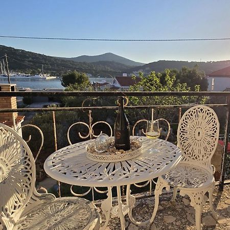 Apartman Andela Preko Εξωτερικό φωτογραφία