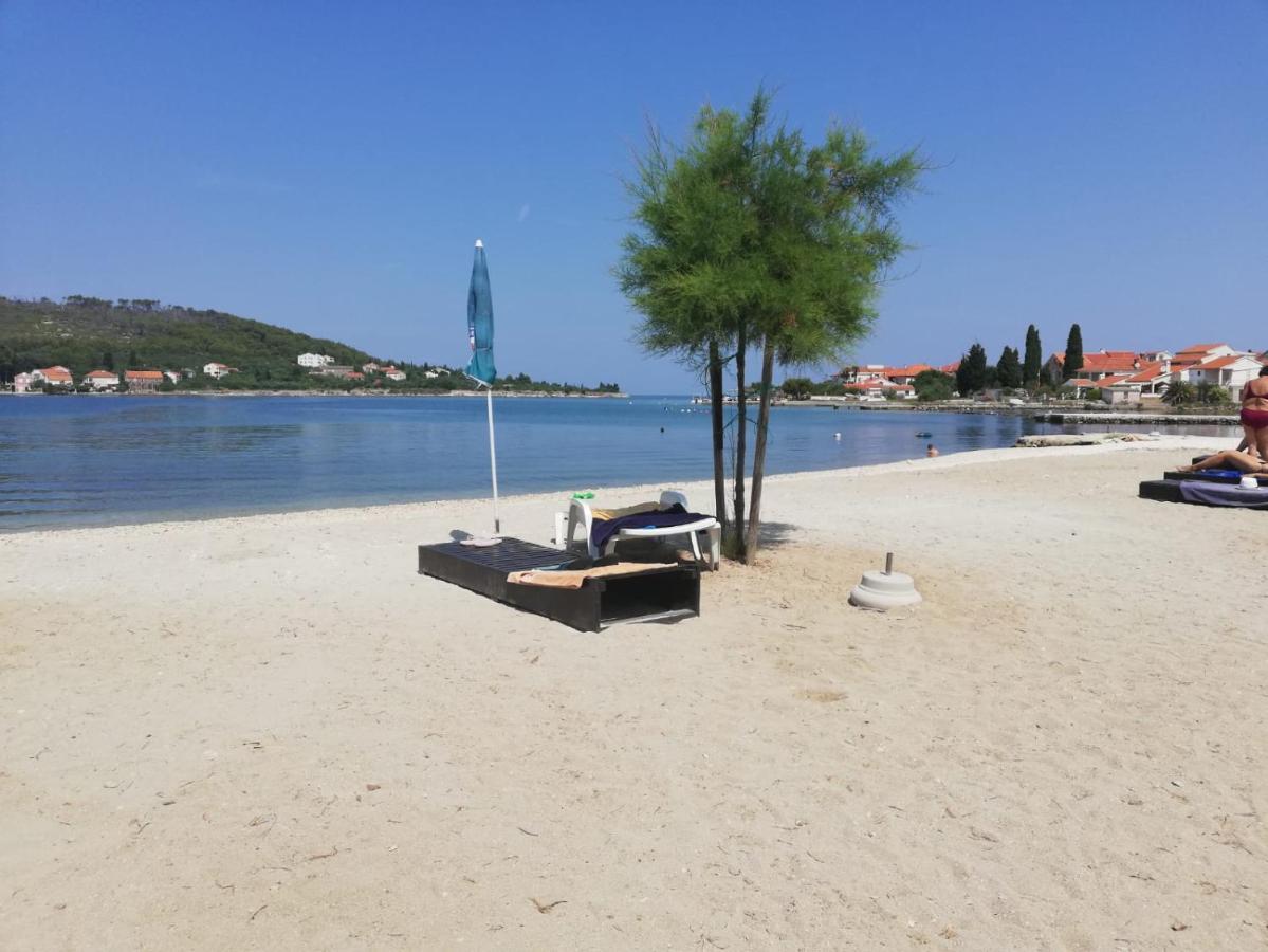 Apartman Andela Preko Εξωτερικό φωτογραφία